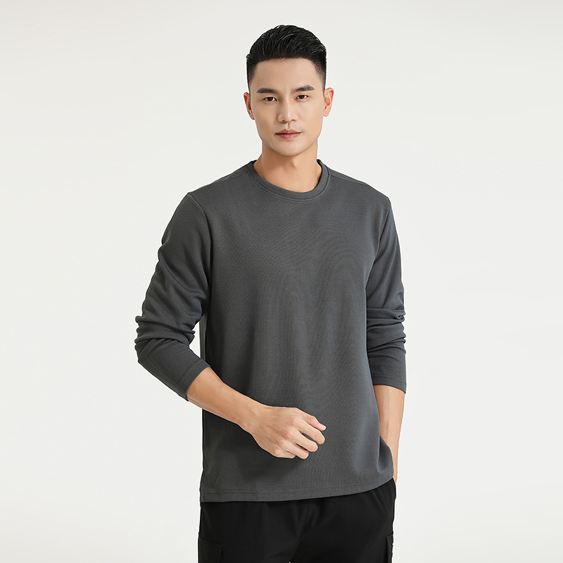 2022 Otoño e Invierno de color sólido de los hombres de manga larga Camiseta de los hombres de moda de los deportes juveniles suéter casual Camisa de fondo superior de los hombres