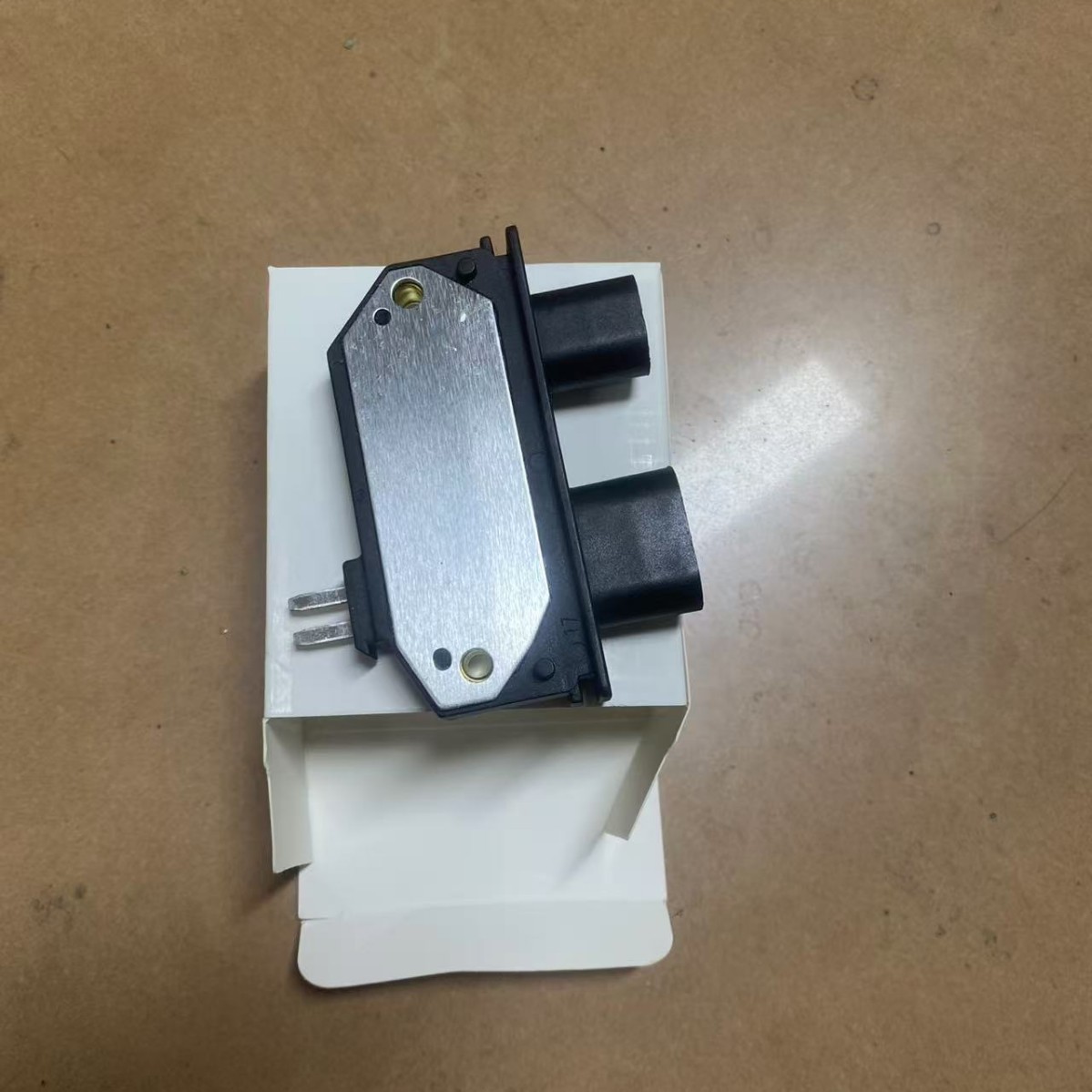 Suitable for Volvo Ignition Control Module 811637001 811637t 3854003