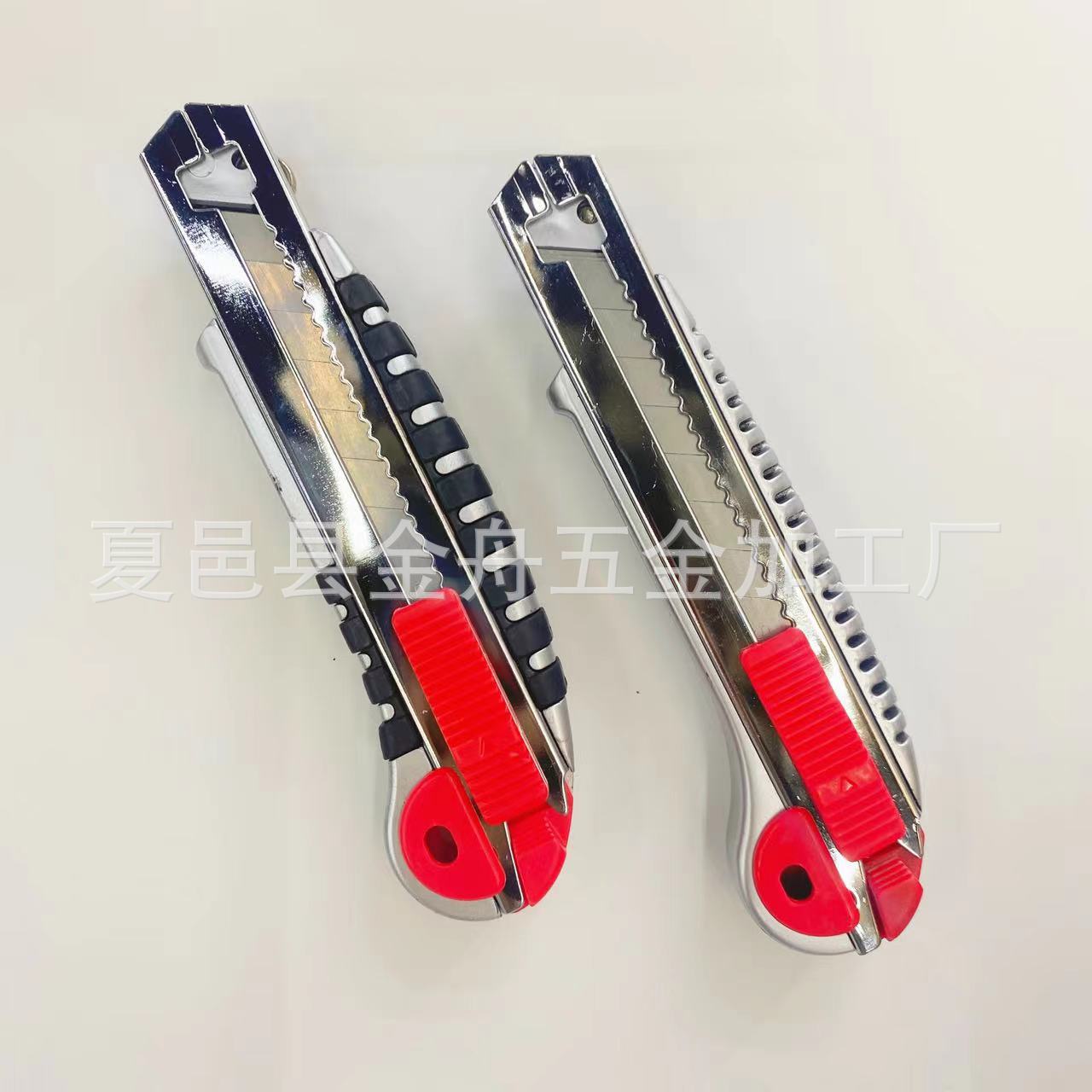 大号重型五连发包胶多功能美工刀墙纸刀裁纸刀介刀工具刀割刀