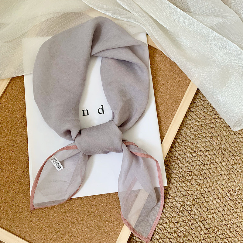 Gris amarillo en polvo