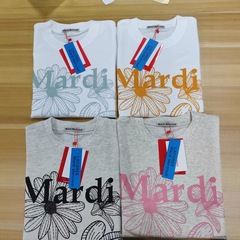 ハイバージョン 3 マーク韓国トレンドブランドマルディラウンドネック半袖 Tシャツレディーストレンドラウンドネックリトルデイジープリント同スタイル