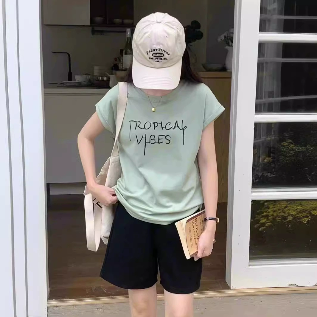 Маленькая свежая футболка с короткими рукавами и английским принтом для женщин, лето 2024, новые милые модные повседневные топы, Юго-Восточная Азия