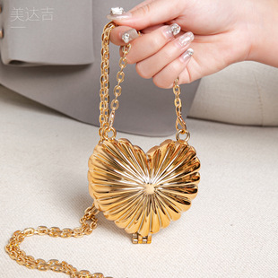 2025 New Stylish and Fashionable Design Single Shoulder Crossbody Solid Color Metal Heart Texture Bag Women's Shell Small Square Bag