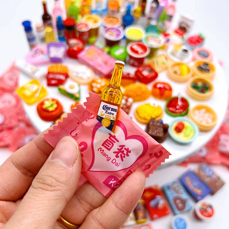 Мини-еда-игра для детей Маленькие игрушки дома Пивной напиток Бутылка Еда Модель Магазина Ювелирные украшения DIY Аксессуары