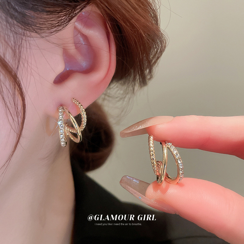 Oro electrochapado aguja de plata Zircon de múltiples capas pendientes en forma de C nicho francés pendientes de todo fósforo de moda elegante luz pendientes de lujo