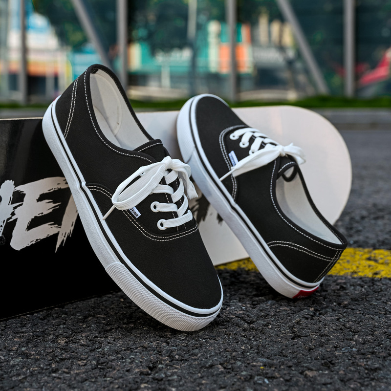Douchuan 2026 Spring and Autumn New Low-Top Sneakers Trendy Shoes Versatile Couple Casual Shoes Student Canvas Shoes Men's Shoes