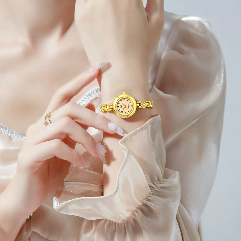 Sophisticated fashionable bracelet, small quartz watch, light luxury style
