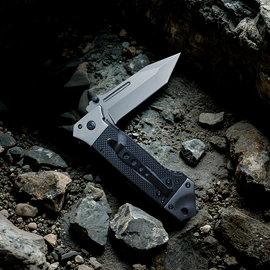 多功能野营刀;不锈钢厨用刀;装饰刀剑