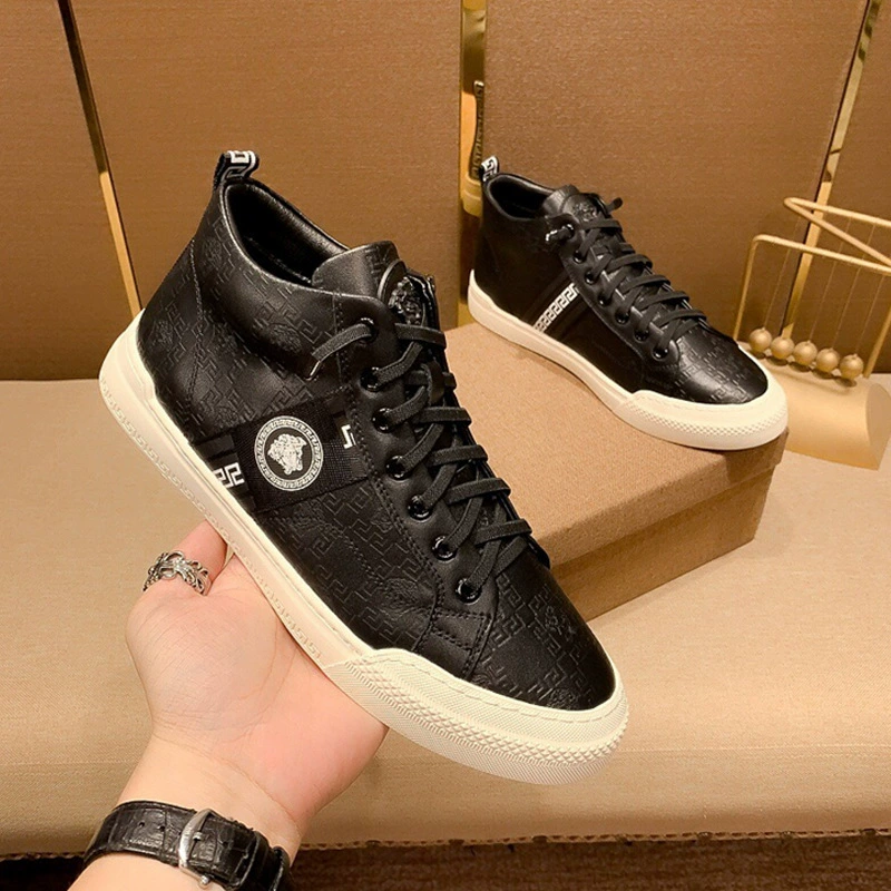 Европейские мужские туфли 2025 весна: кроссовки из натуральной кожи с принтом Медуза верх ботинки стильные повседневные белые кроссовки для мужчин