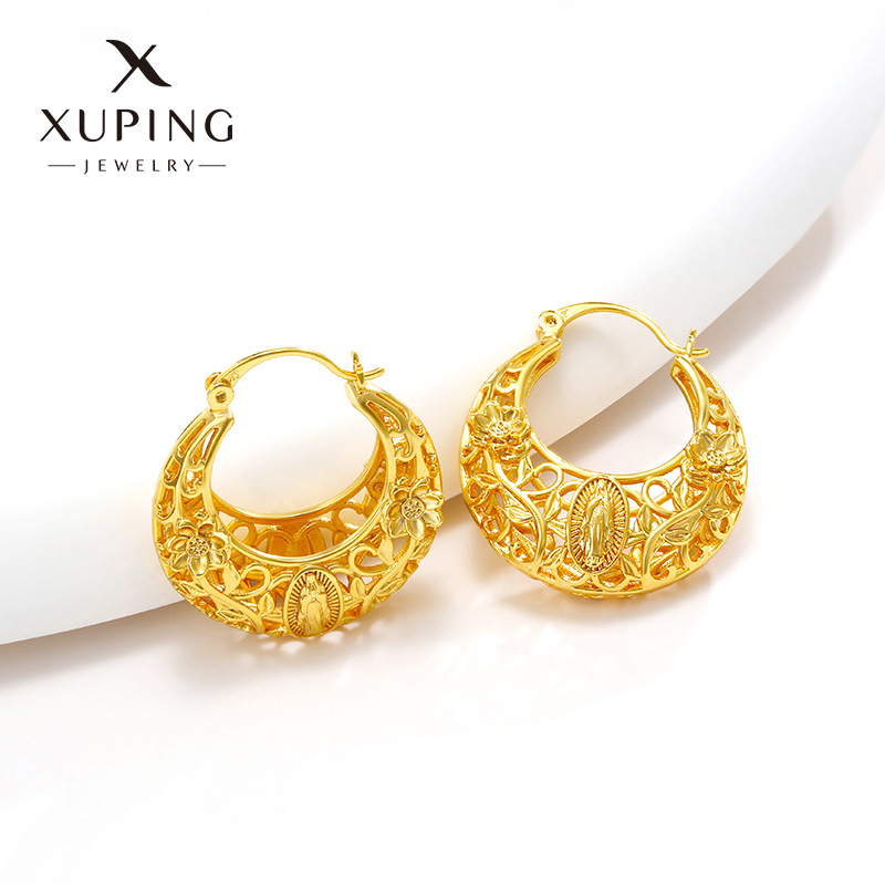 Xuping joyería temperamento europeo y americano pendientes transfronterizos irregulares pendientes oval huecos nicho de diseño sensación de bucles de oído