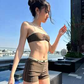 甜酷少女条纹两件套平角比基尼女2026新款泡温泉分体泳衣小胸聚拢