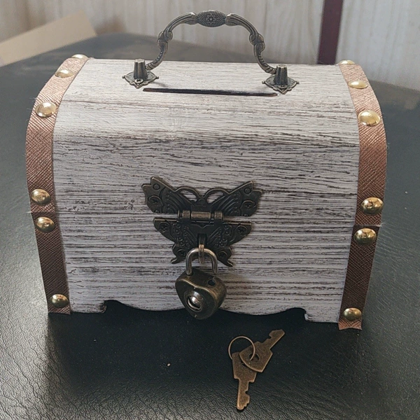 Small white pack, 14.5×10×9.5cm