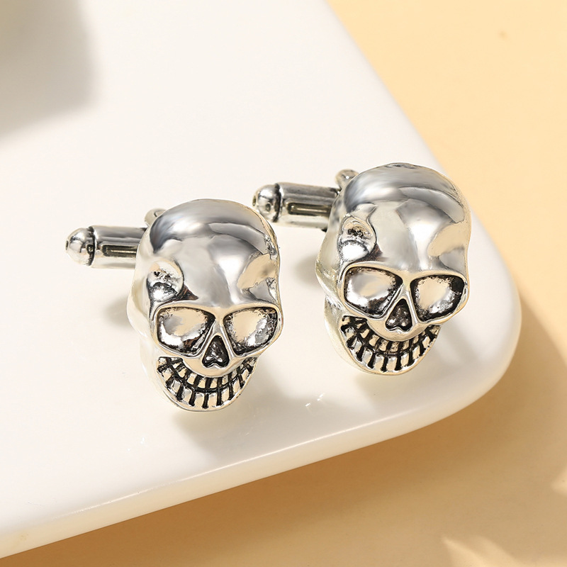 creative new products special shaped retro skull cufflinks personality versatile suit shirt decoration accessories_voghion.com