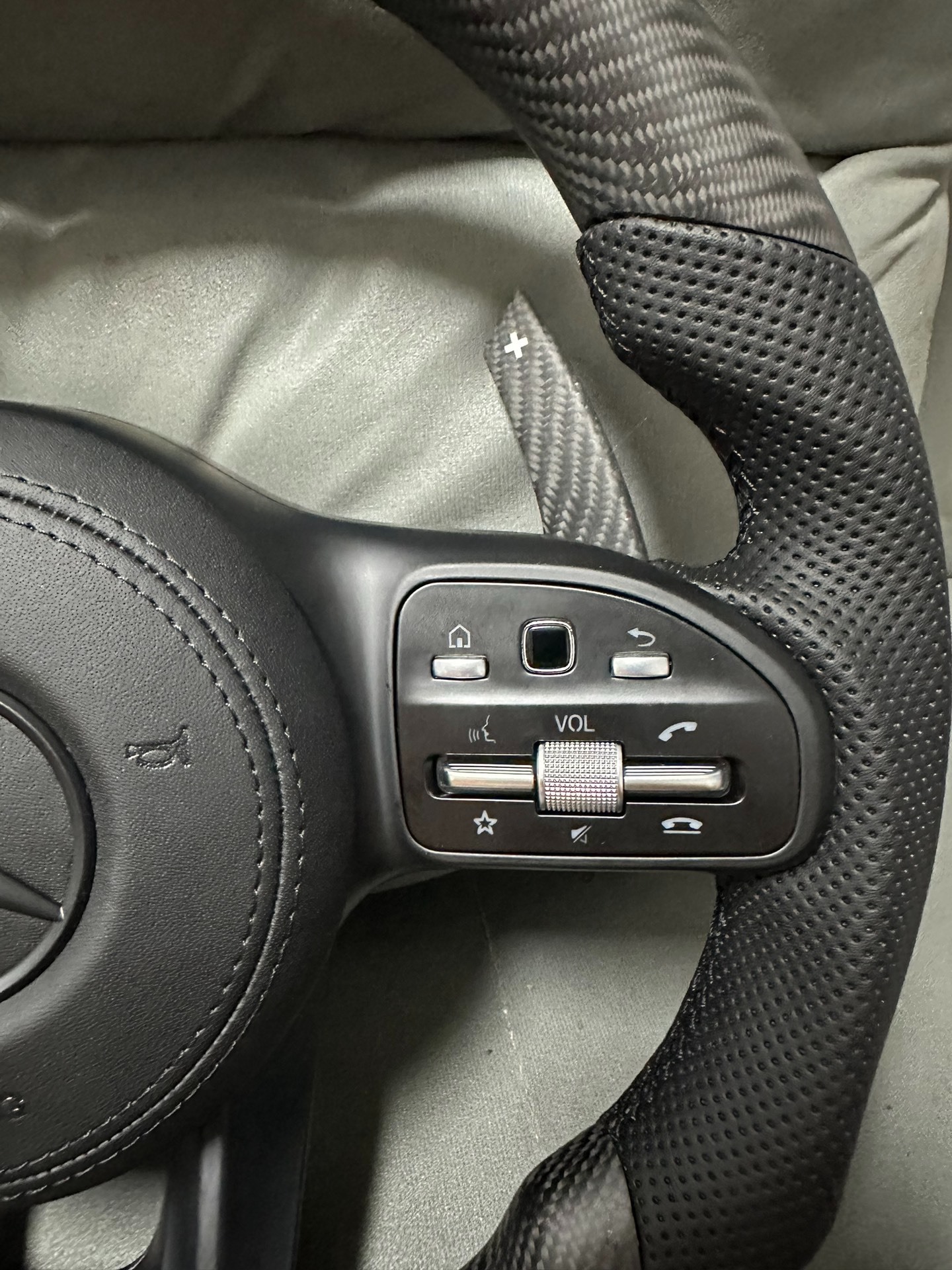 Special upgrade for Mercedes-Benz C steering wheel, modified for the new C260L, C43, C200, AMG-class, matte carbon fiber assembly