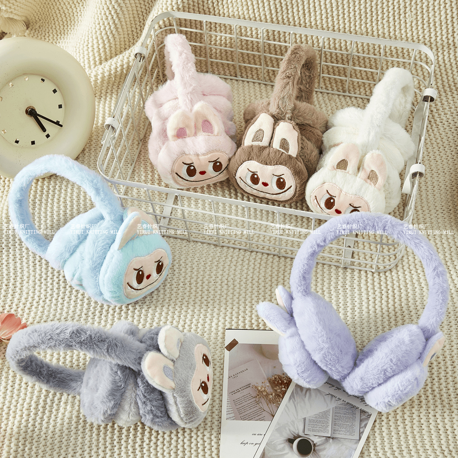 秋冬の新型アニメかわいい布ウサギのぬいぐるみ耳当て学生児童の凍結防止保温耳当て