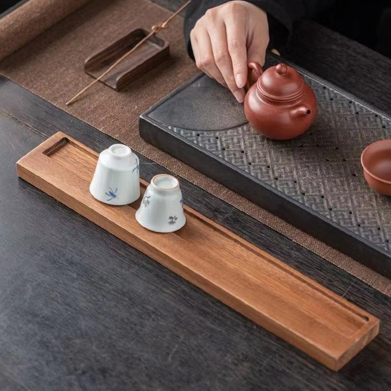 Taza de té casera de nuez en la mesa Taza de té de almacenamiento de madera sólida colgante al revés Taza de drenaje de agua Taza de taza simple