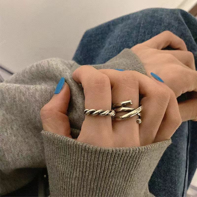 法式復古做舊麻花金屬交錯冷淡風戒指女韓國百搭個性指環小眾飾品