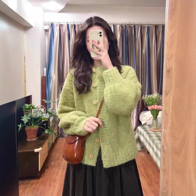牛油果绿色毛衣外套女秋冬软糯宽松休闲外搭慵懒风针织开衫上衣潮|undefined