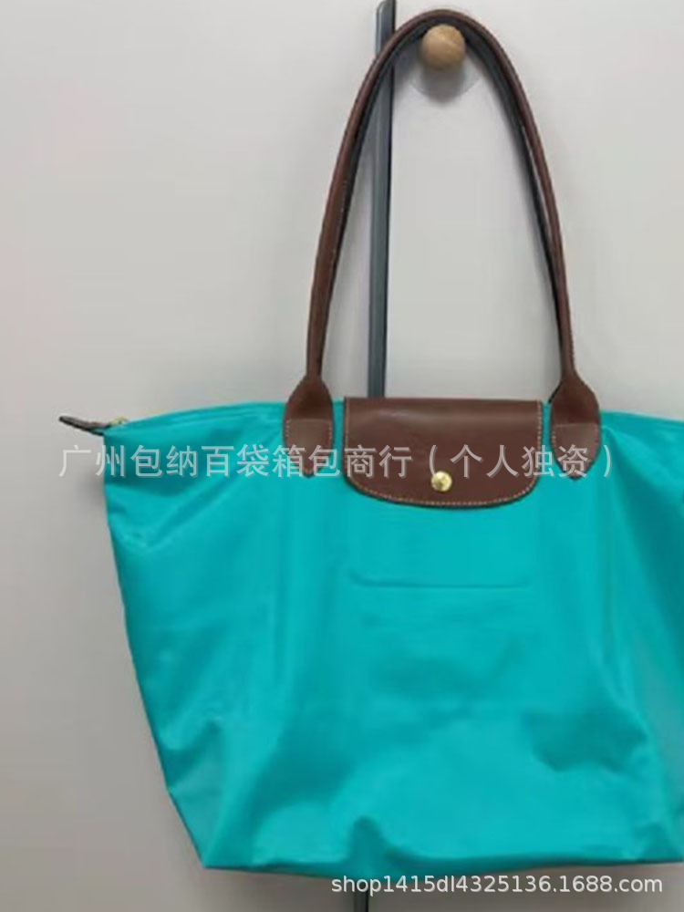 Classic, turquoise