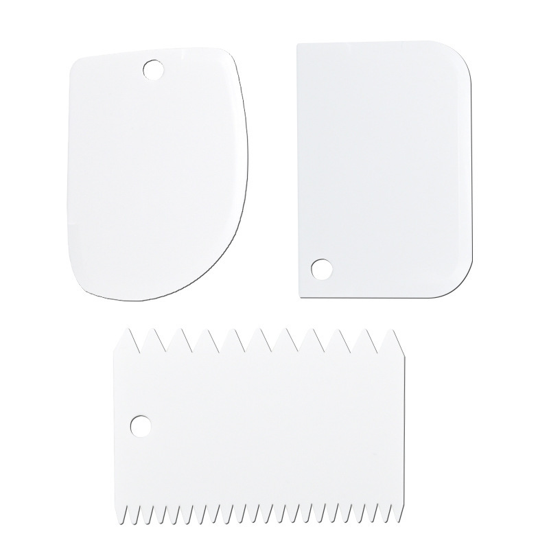 Nueva crema cortador de fideos raspador de plástico pastel herramientas de bricolaje utensilios para hornear raspador conjunto de tres piezas en stock suministro