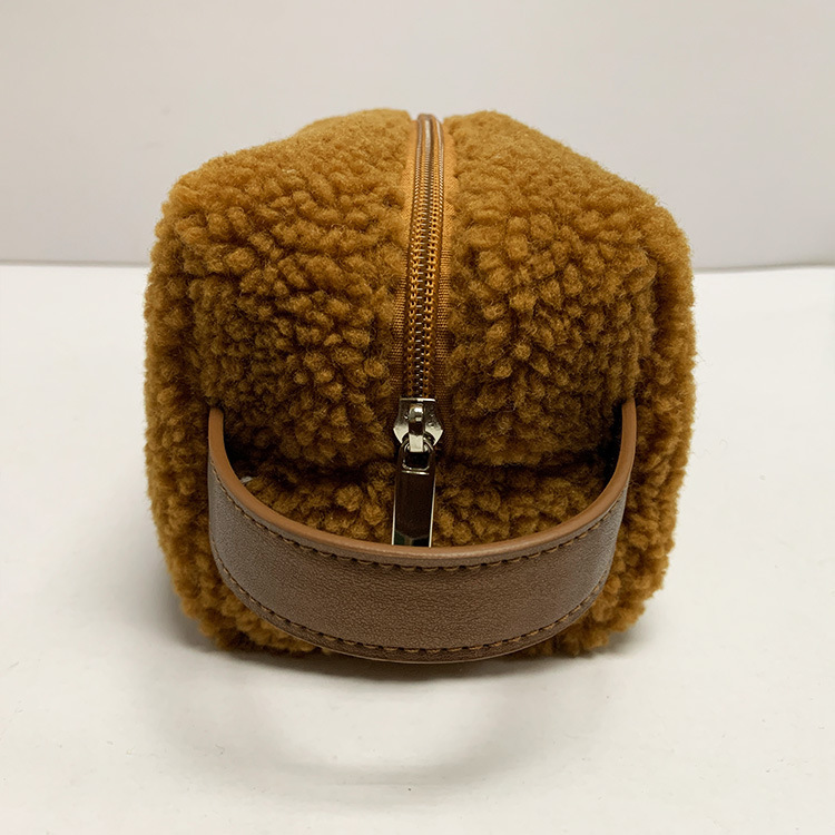 ë��ϴ������������޻�ױ����Ůͨ�û�ױ����Я�������ɻ�ױ��