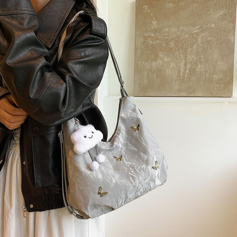 Butterfly gran capacidad de alta belleza suave bolso de hombro de verano 2024 nuevo estilo de moda de hombro mochila