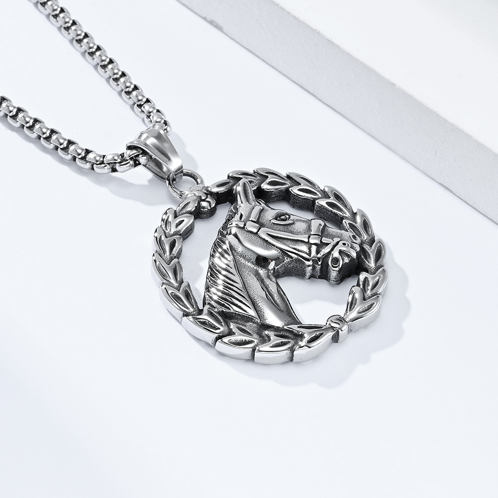 Fashion Horse Titanium Steel Polishing Pendant Necklace 1 Piece display picture 3