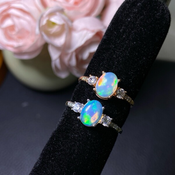Elegant design ring with zircon