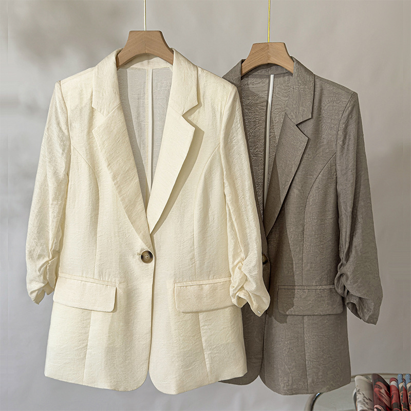 恩迪夏季薄款暗纹提花西装外套女士薄款天丝麻褶皱七分袖小西服
