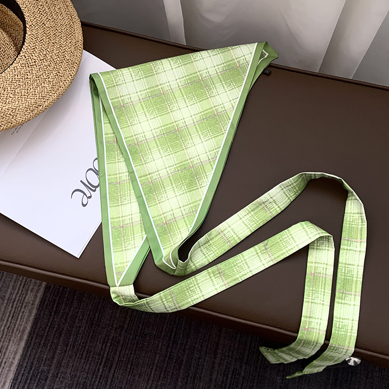 Toalla triangular con cintura, bufanda de seda con flor de anacardo retro, sensación de alta gama, cortina de pedo apilada multifuncional de verano, diadema de todo fósforo