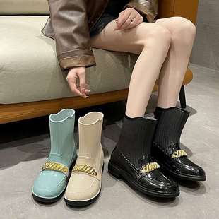New Fashionable Rain Boots for Women, Soft-Soled Overshoes, Rubber Shoes, Waterproof Shoes, Work Rain Boots, Water Boots, Thick Soles, Medium Simple