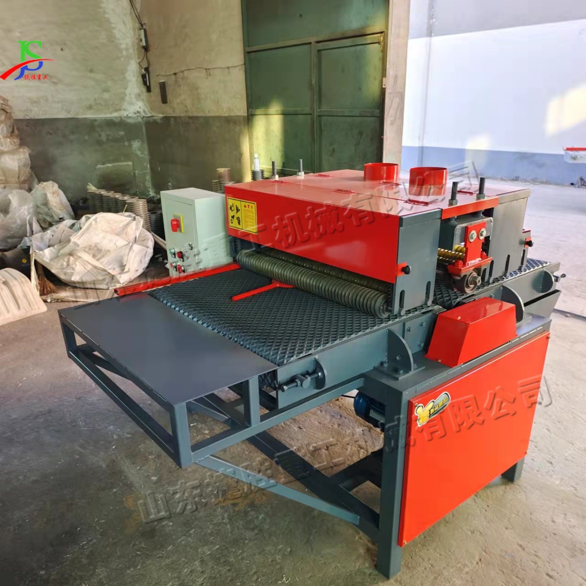 Sierra de hoja múltiple de placa de carpintería pequeña equipo de procesamiento de madera de alimentación automática sierra de corte de madera de álamo tung