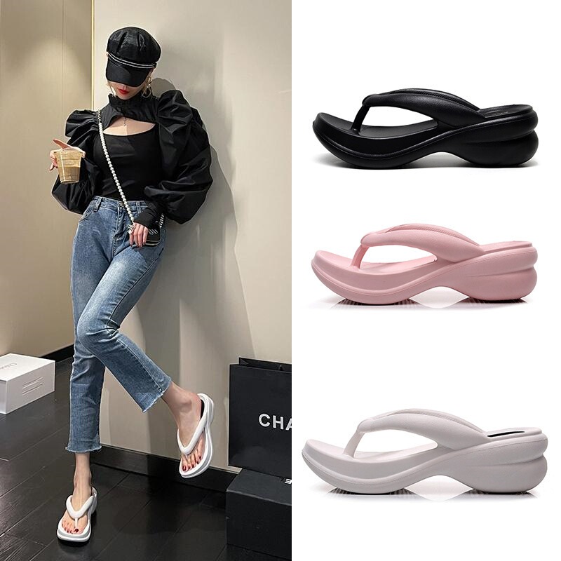 Beautiful Women's 2025 New Platform Thick-Soled Flip-Flops for Summer, Wedge Heel Thong Sandals for Outdoor Wear, Beach Height-Increasing Sandals
