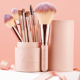 A makeup brush eye shadow brush full set of super soft soft net red girl soft fur beginner's new parity