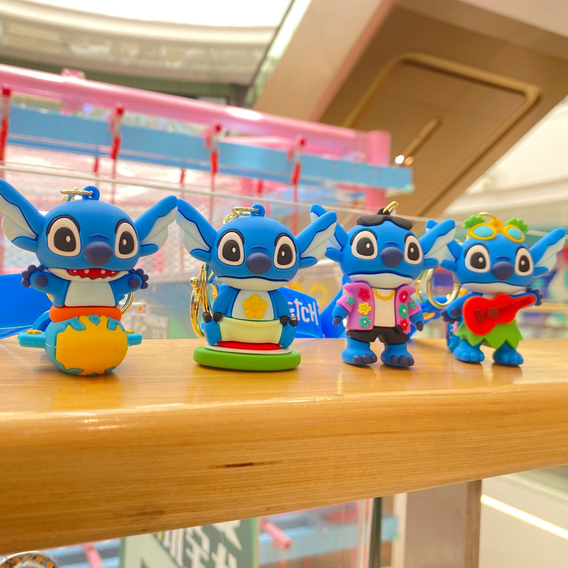 Transfronterizo creativo de dibujos animados Stitch llavero muñeca colgante bolsa coche llavero pequeño regalo al por mayor