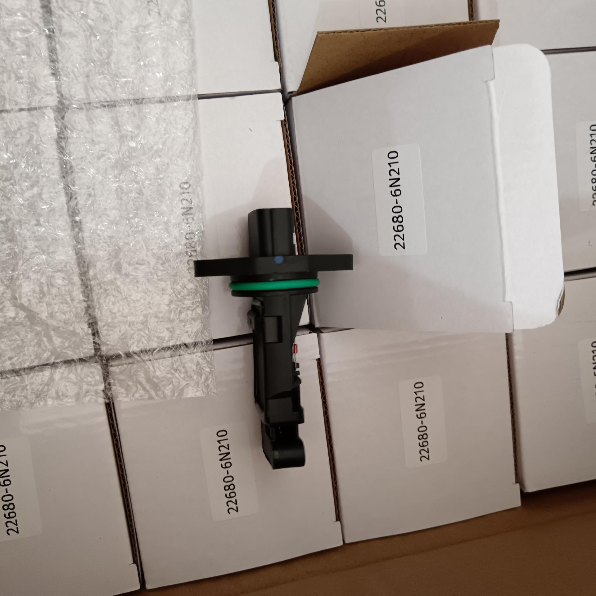 New Mass Air Flow Meter MAF Sensor 22680-6N210 For NI-SSAN