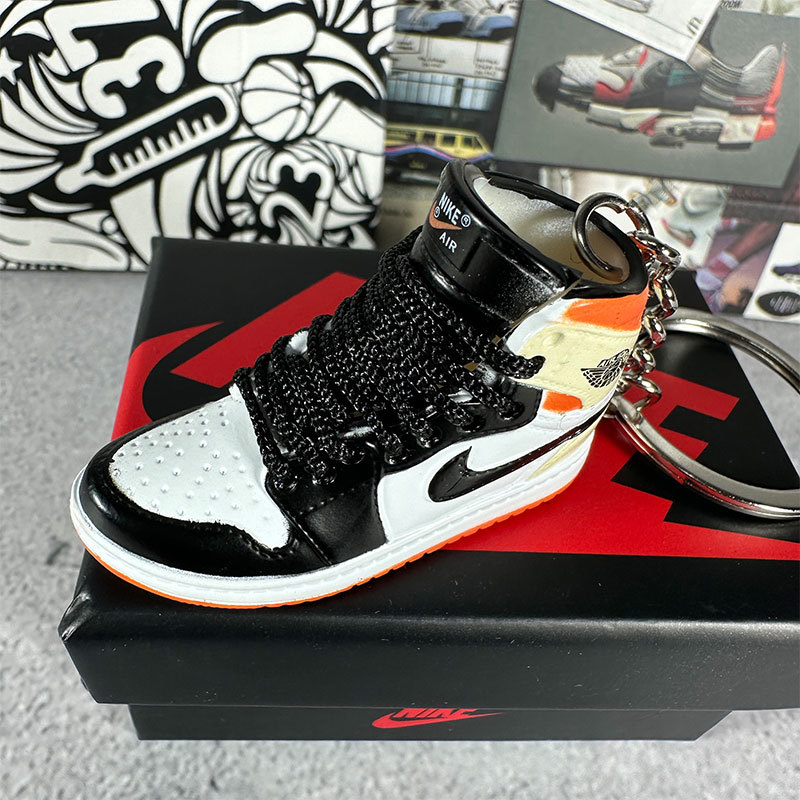 117. black pink toes + box