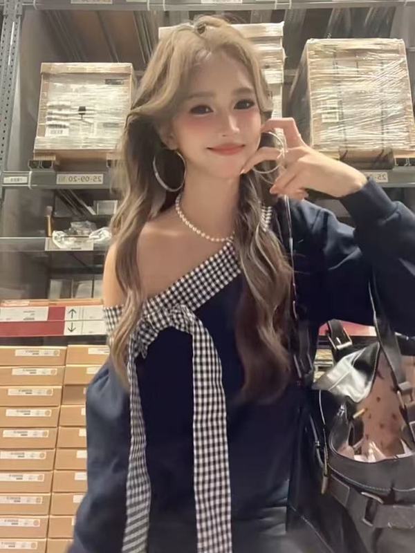 韩系格纹蝴蝶结斜肩长袖卫衣女秋季设计感辣妹休闲宽松一字肩上衣|undefined