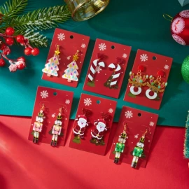 手链;项链;耳环