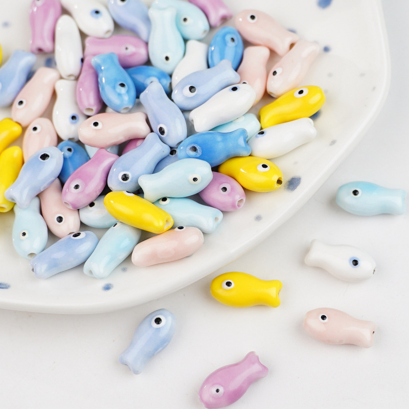Cute Colorful Ceramic Double-Sided Painted Fish Beads Handmade DIY Bracelet Fish Pendant Jewelry Accessories Cute Colorful Ceramic Double-Sided Painted Fish Beads Handmade DIY Bracelet Fish Pendant Jewelry Accessories