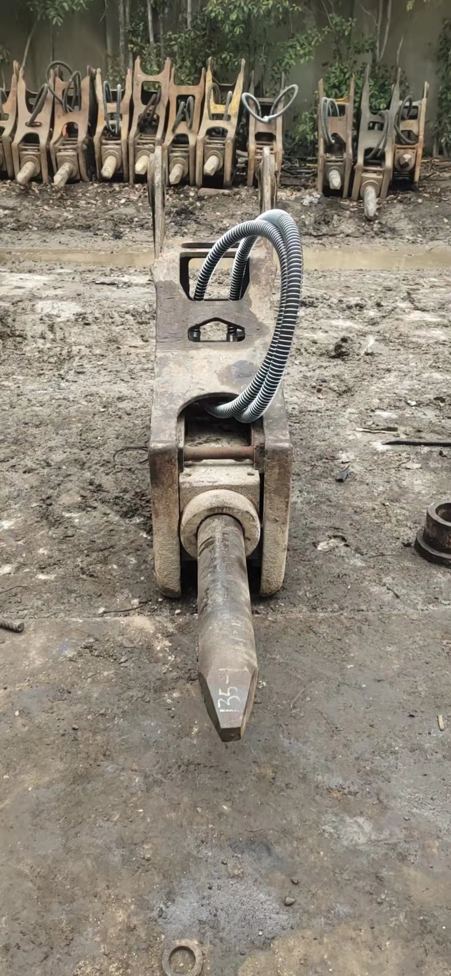 二手诺森135破碎锤黑金刚炮头20-23吨挖机带整机原装能拍视频对版