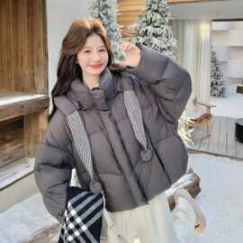 韩版短款面包服女2025冬季新款保暖加厚连帽拉链羽绒服小个子外套