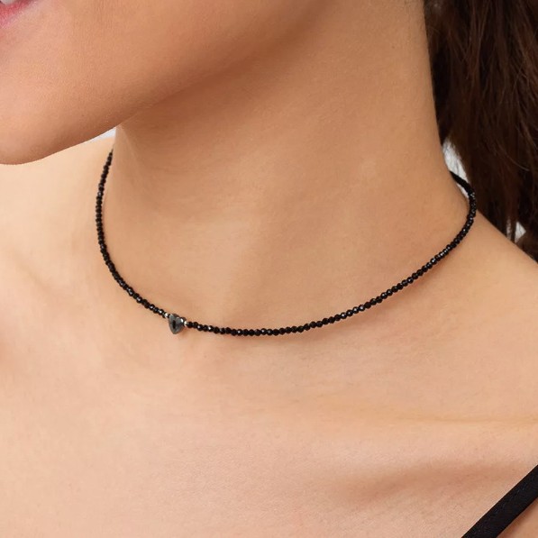 Crystal Heart Collarbone Chain With Black Gallstone Beads_voghion.com