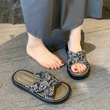 凉拖鞋女夏季外穿2025新款平底沙滩凉鞋国风软面孕妇小香风一字拖