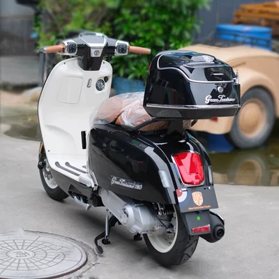 Motorcycle trunk — Motorcycle Retro Tail Box, Pedal