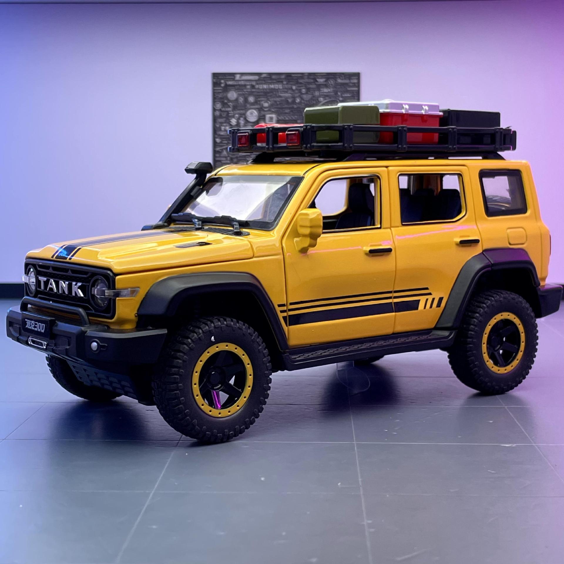 Modelo de coche de aleación Mamba negro 1:24 tantalio 300 tira hacia atrás sonido y luz 6 Puerta Abierta niño juguete todoterreno vehículo modelo adornos