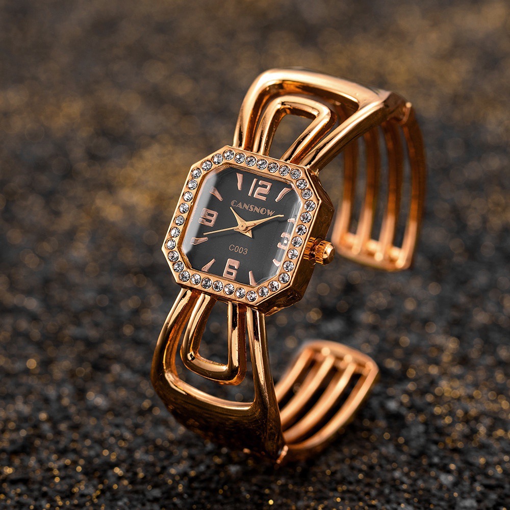 40g Weight Vintage Style Geometric Alloy Strap Quartz Watch