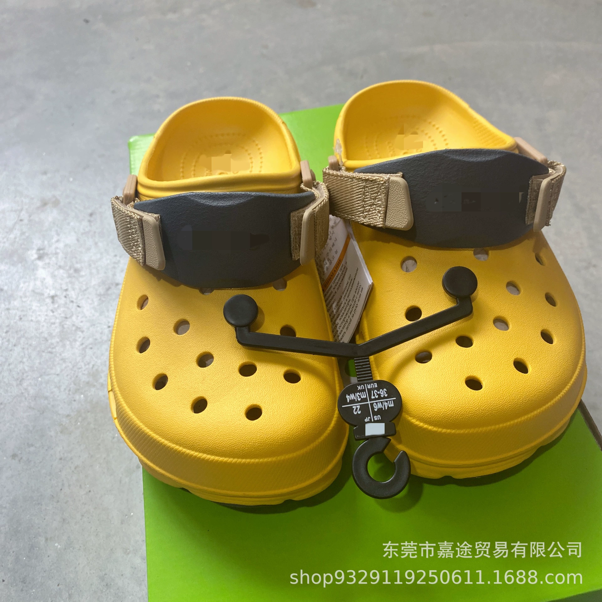 Summer beach comfortable sandals for beloved for leisure