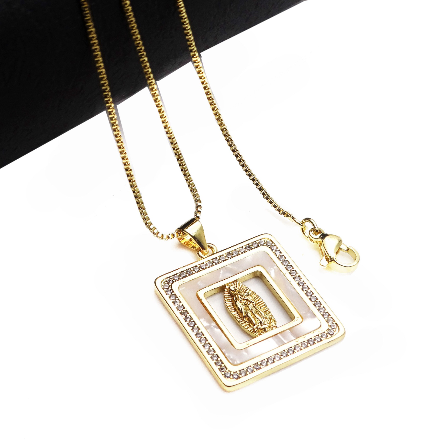7g Weight Copper Pendant Material Zircon Inlay Material Pendant Necklace Classification Copper Chain Material 1 Piece Quantity Casual Occasion Copper Material Letter, Heart Shape Pattern Women's Gender Inlay Design Simple Style Style Copper Inlay Letter Heart Shape Zircon Pendant Necklace 10