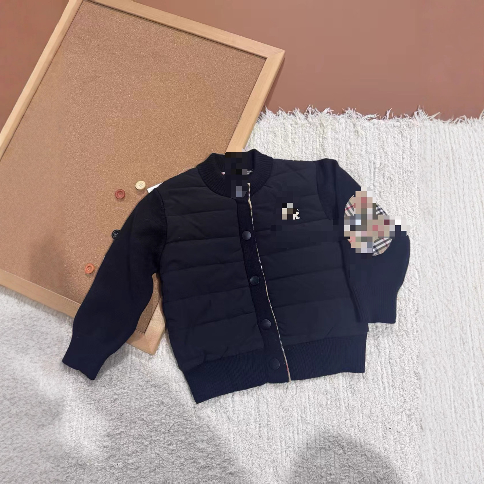 Autumn/Winter New Arrival, Thickened, Classic Plaid Old-Fashioned Style Knitted Cardigan/Coat for Boys, Girls, and Children, Size 40